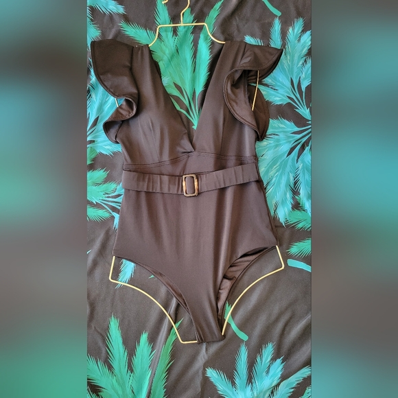 Alejandra One Piece Tummy Control Bikini. Beautiful model comfortable bikini. - Picture 2 of 8